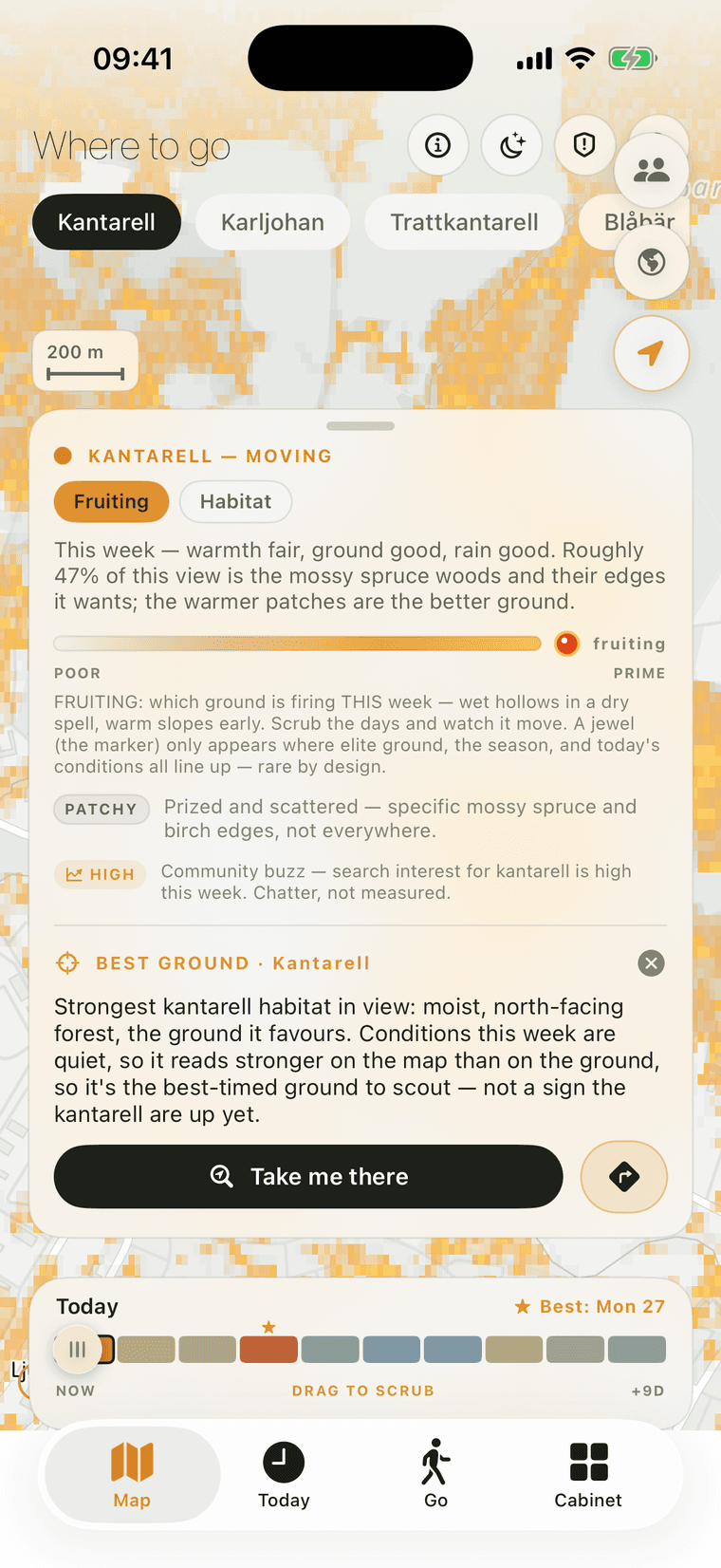 The same map zoomed in to a two-hundred-metre scale bar with a 'Best ground · Kantarell' card open, describing the strongest kantarell habitat in view as moist north-facing forest, above a 'Take me there' button and a ten-day strip along the bottom marking Monday 27 as the best day.